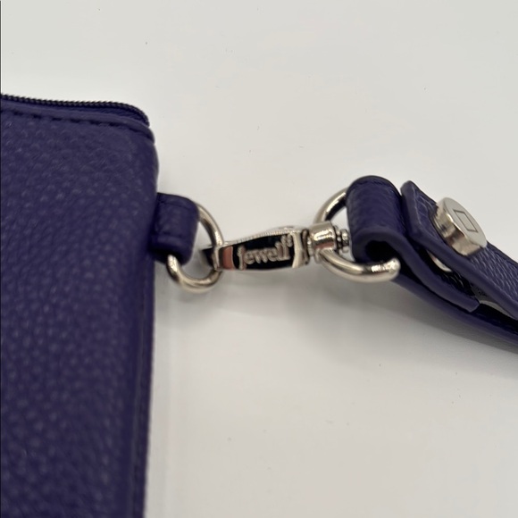 Jewell by Thirty-One Purple Wristlet with B Monogram - Picture 4 of 6